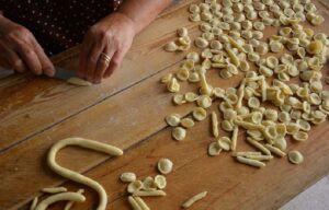 Orecchiette pugliesi fatte a mano